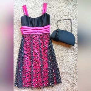 Womens/Jr's Taboo Dress Sz S with Matching Black Clutch